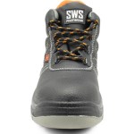 Bota SWS Eagle com atacadores laranja e logótipo visível na língua, vista frontal